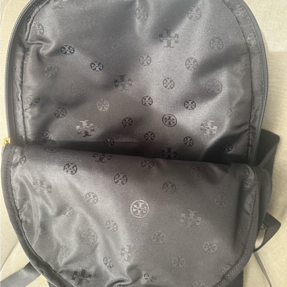 Tory Burch black Logo Backpack in great condition! - Picture 5 of 7